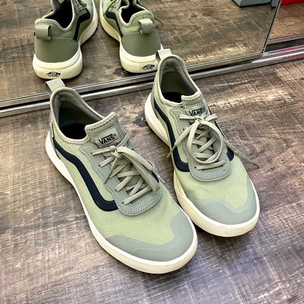 Vans men's ultra range shoes